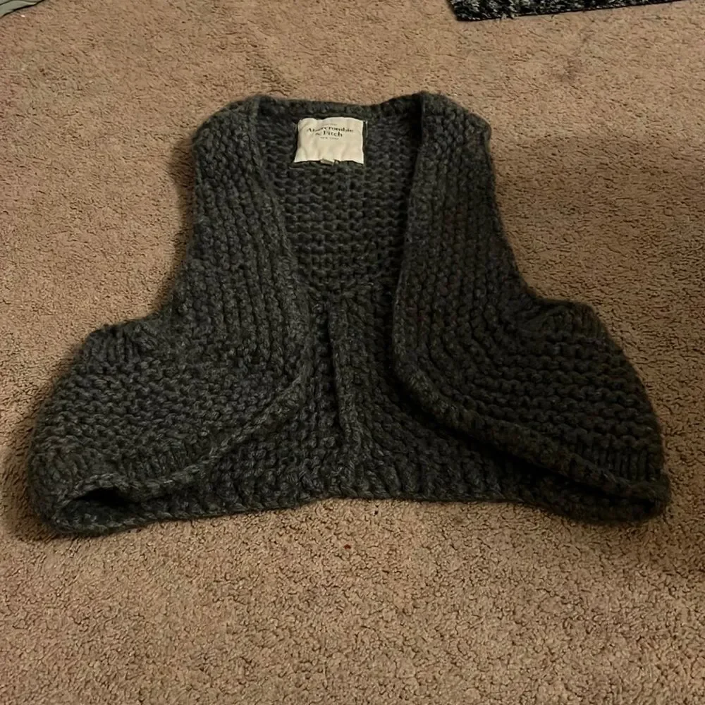 Abercrombie and fitch vest L - Picture 1 of 7